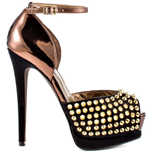 Steve Madden Shoes - Steve Madden Studded Heels